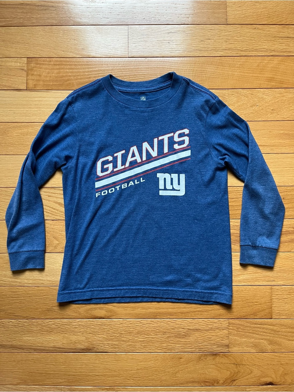 Boys NFL NY Giants Long-Sleeve Football Tee, Size S (6/7)